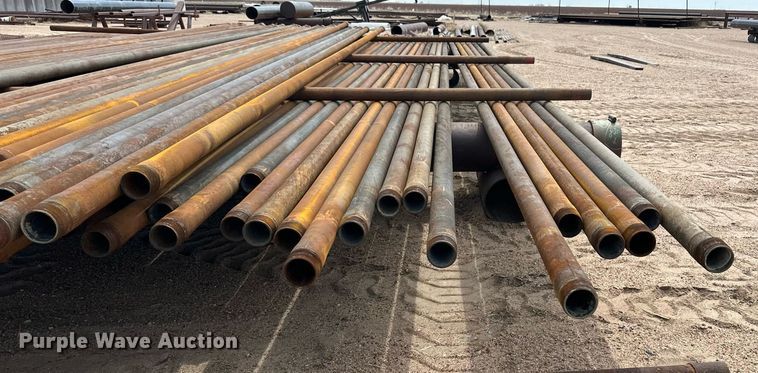 image for item JJ9931 Approximately 100 joints of 2 7/8" diameter pipe