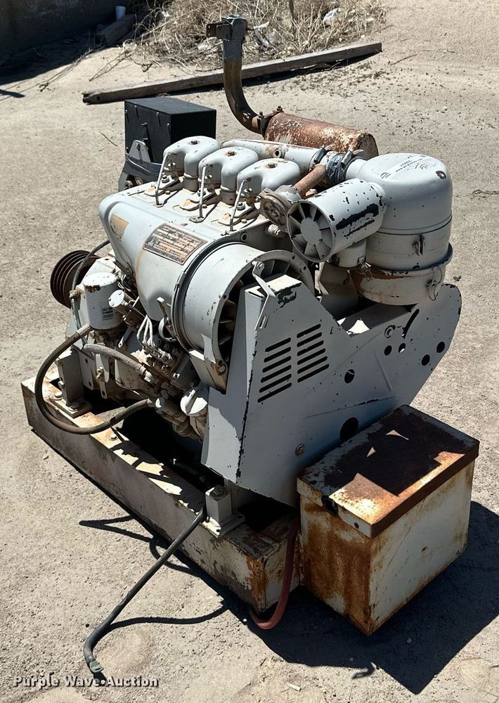 image for item JJ9960 Deutz  engine