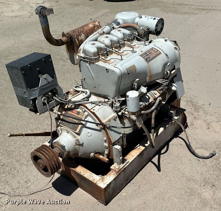 image for item JJ9960 Deutz  engine
