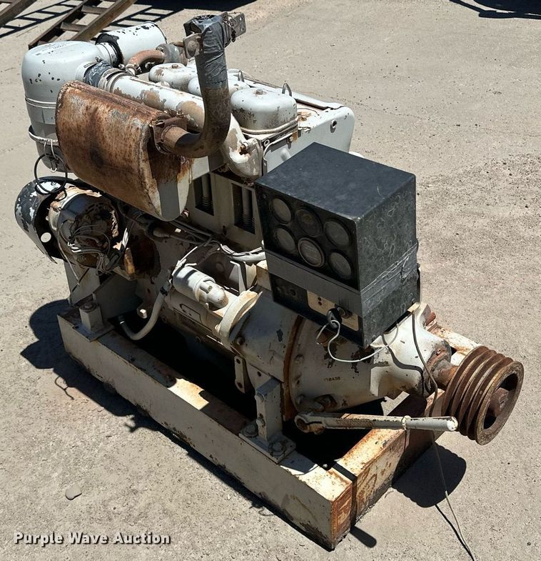 image for item JJ9960 Deutz  engine