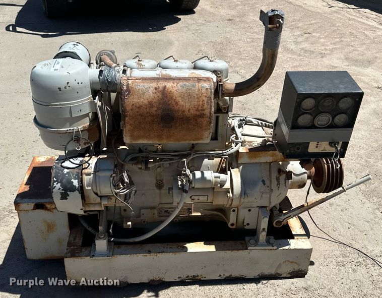 image for item JJ9960 Deutz  engine