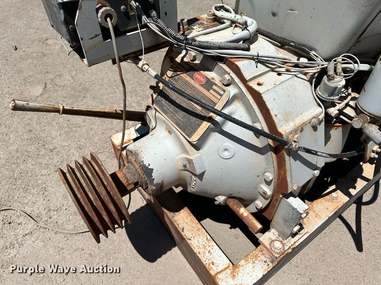 image for item JJ9960 Deutz  engine