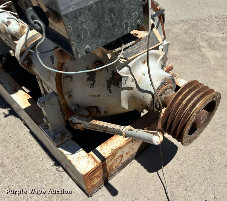 image for item JJ9960 Deutz  engine