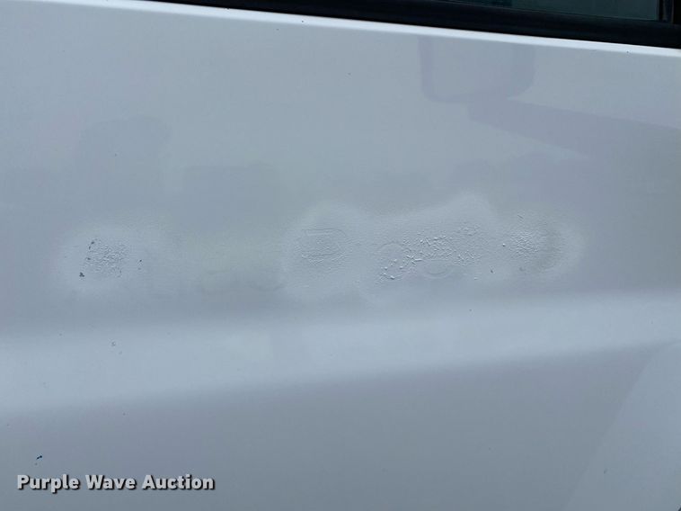 image for item KB9442 2005 GMC C7500  tank truck