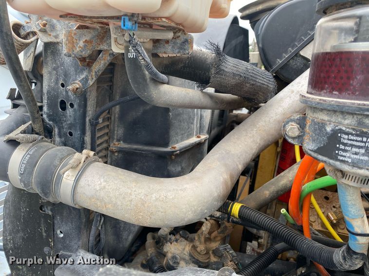 image for item KB9442 2005 GMC C7500  tank truck