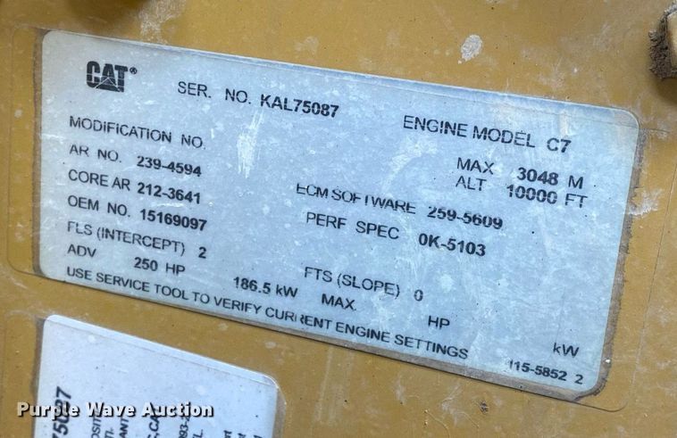 image for item KB9442 2005 GMC C7500  tank truck