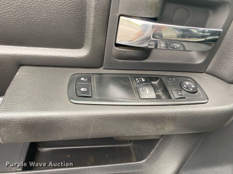 image for item KB9443 2012 Dodge Ram 4500HD  bucket truck