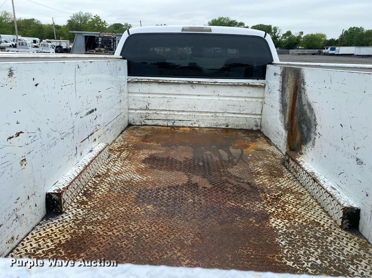 image for item KB9444 2001 Dodge Ram 3500  Quad Cab utility bed pickup truck