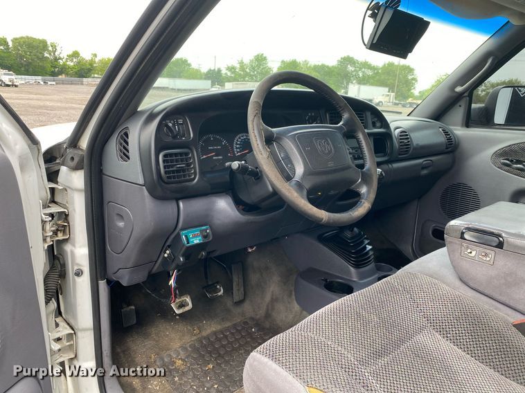 image for item KB9444 2001 Dodge Ram 3500  Quad Cab utility bed pickup truck