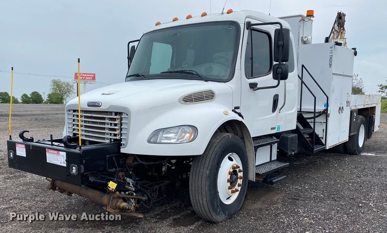 image for item KB9446 2005 Freightliner Business Class M2  utility / service truck