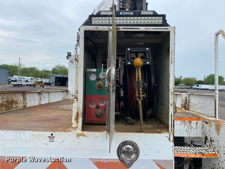 image for item KB9446 2005 Freightliner Business Class M2  utility / service truck