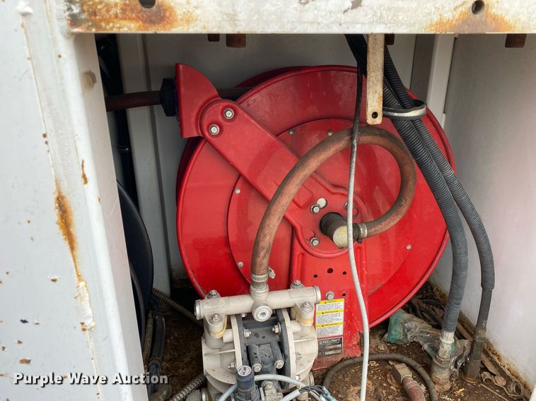 image for item KB9446 2005 Freightliner Business Class M2  utility / service truck