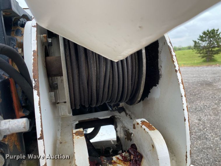 image for item KB9446 2005 Freightliner Business Class M2  utility / service truck