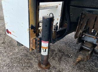 image for item KB9446 2005 Freightliner Business Class M2  utility / service truck