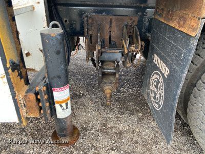 image for item KB9446 2005 Freightliner Business Class M2  utility / service truck