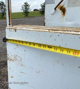 image for item KB9446 2005 Freightliner Business Class M2  utility / service truck