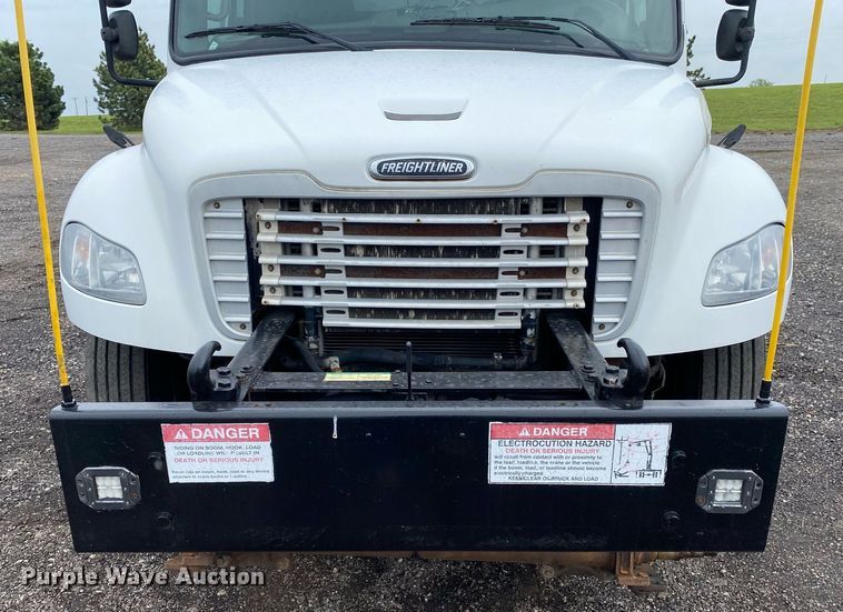 image for item KB9446 2005 Freightliner Business Class M2  utility / service truck