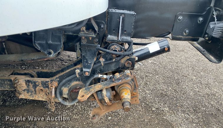 image for item KB9446 2005 Freightliner Business Class M2  utility / service truck