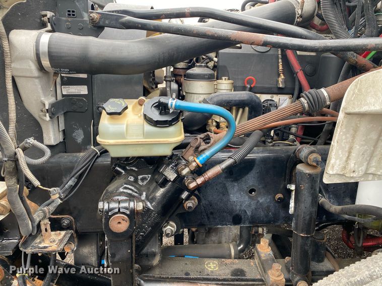 image for item KB9446 2005 Freightliner Business Class M2  utility / service truck