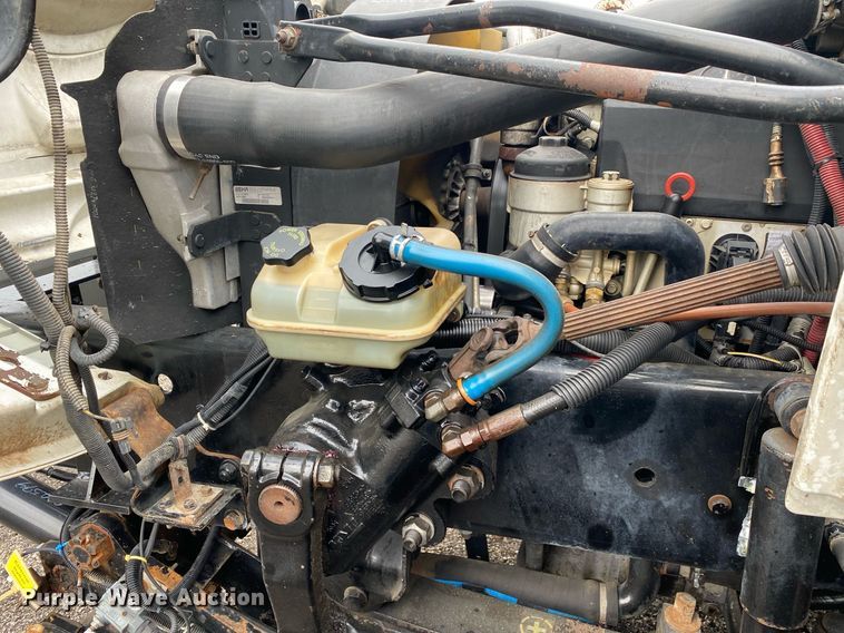 image for item KB9446 2005 Freightliner Business Class M2  utility / service truck