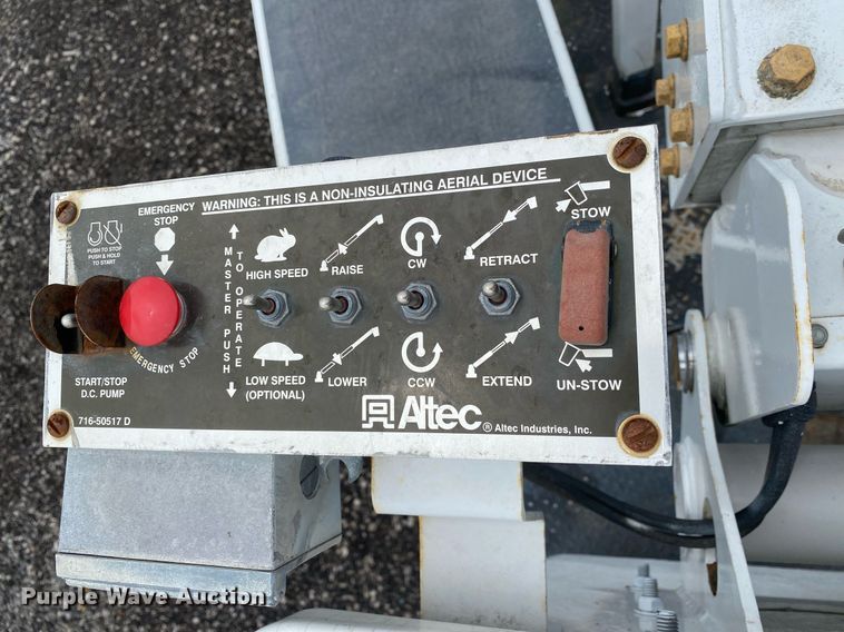 image for item KB9452 2011 Ford F450 Super Duty  bucket truck