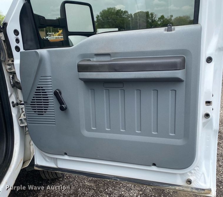 image for item KB9452 2011 Ford F450 Super Duty  bucket truck