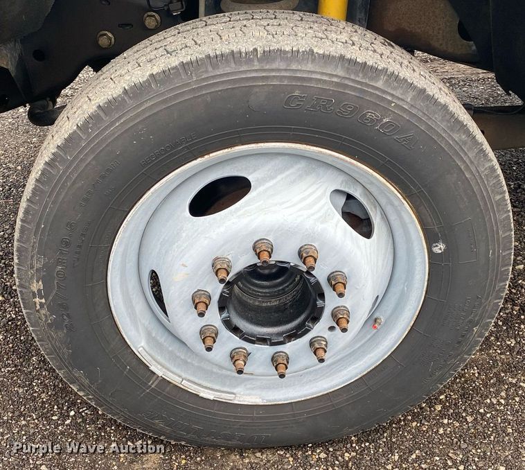 image for item KB9452 2011 Ford F450 Super Duty  bucket truck