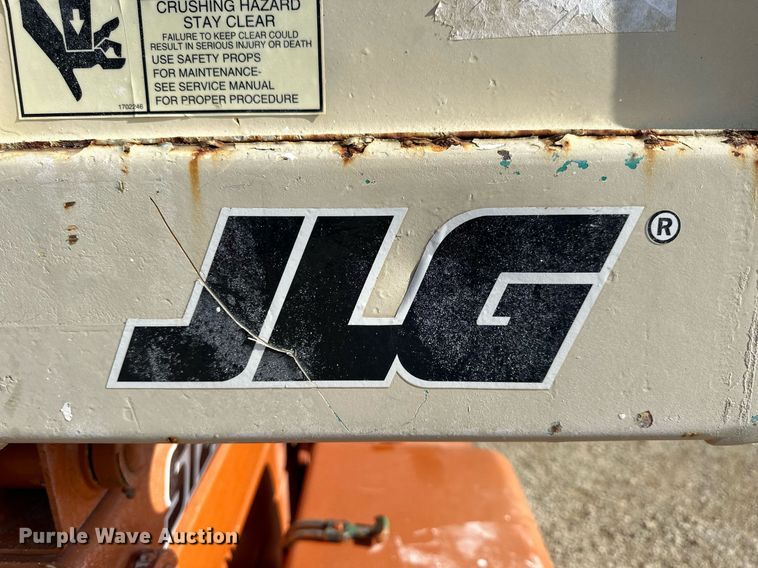 image for item KL9098 1998 JLG Sizzor 3969-E  scissor lift