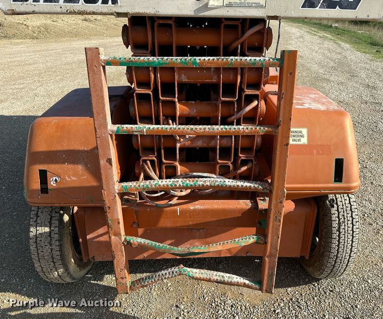 image for item KL9098 1998 JLG Sizzor 3969-E  scissor lift