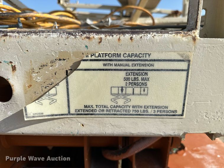 image for item KL9098 1998 JLG Sizzor 3969-E  scissor lift