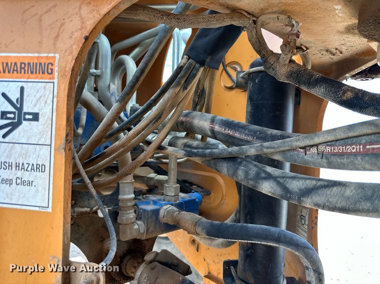 image for item KL9126 2011 Case 821F  wheel loader