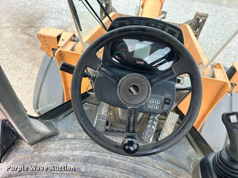 image for item KL9126 2011 Case 821F  wheel loader