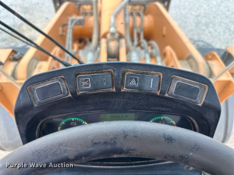 image for item KL9126 2011 Case 821F  wheel loader