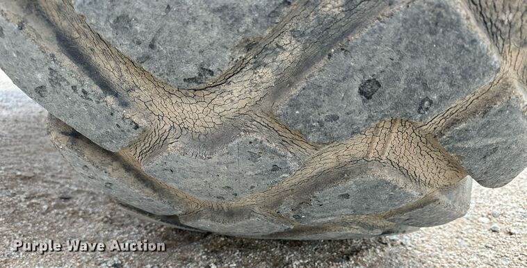 image for item KL9126 2011 Case 821F  wheel loader