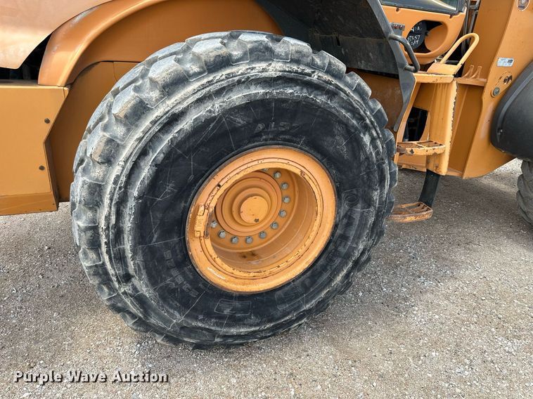 image for item KL9126 2011 Case 821F  wheel loader