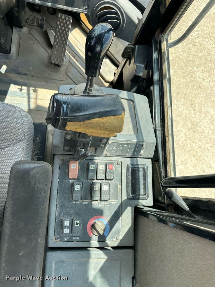 image for item KL9127 2005 Caterpillar 928GZ  wheel loader