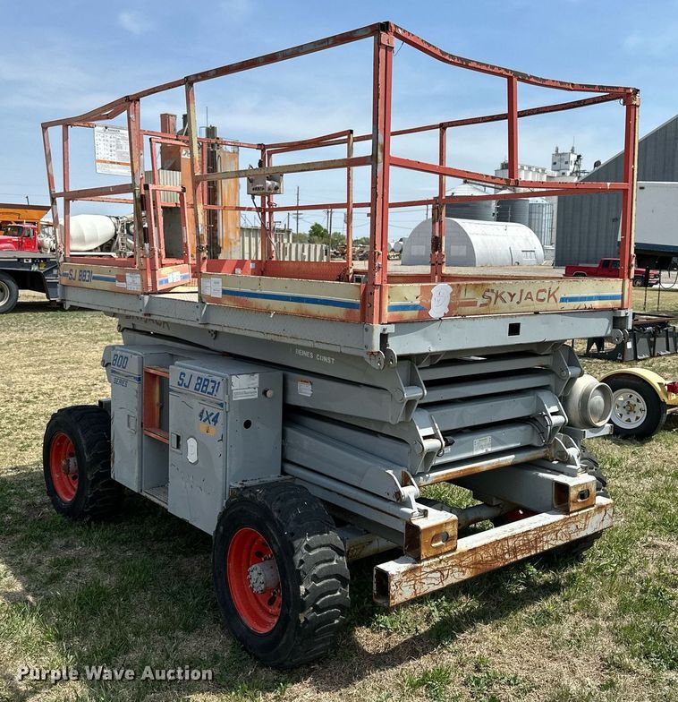 image for item KL9147 1998 Skyjack SJ8831  scissor lift