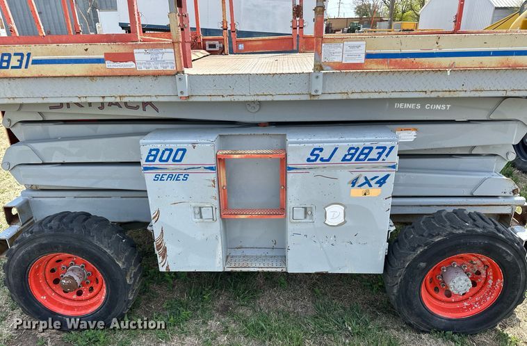 image for item KL9147 1998 Skyjack SJ8831  scissor lift