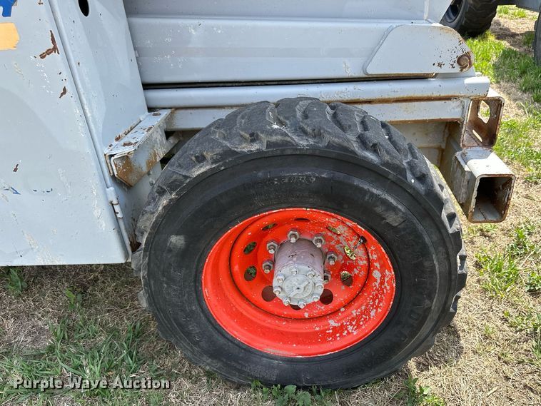 image for item KL9147 1998 Skyjack SJ8831  scissor lift