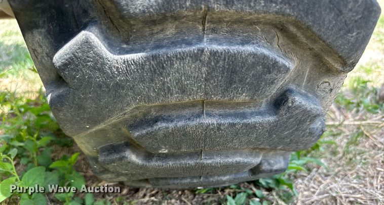 image for item KL9147 1998 Skyjack SJ8831  scissor lift