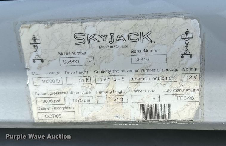 image for item KL9147 1998 Skyjack SJ8831  scissor lift