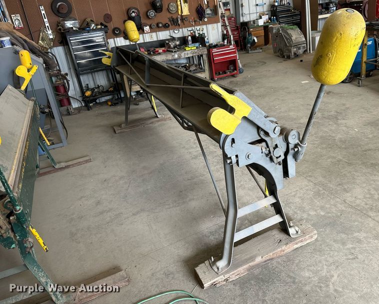 image for item KL9153 Dreis & Krump 1222  metal brake