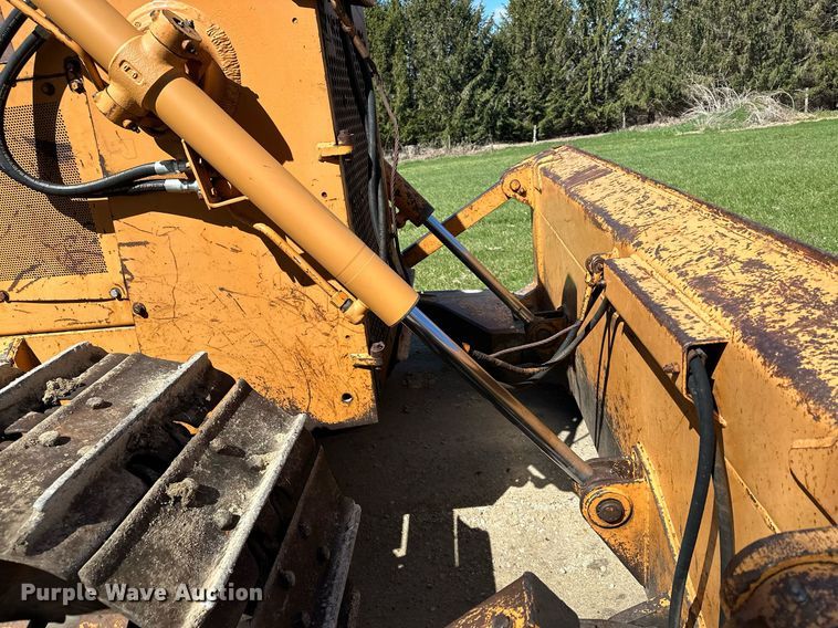 image for item KU9938 1987 Case 1550  dozer