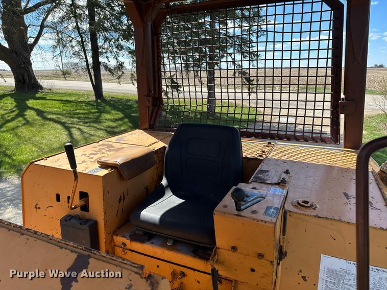 image for item KU9938 1987 Case 1550  dozer