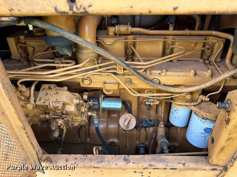 image for item KU9938 1987 Case 1550  dozer