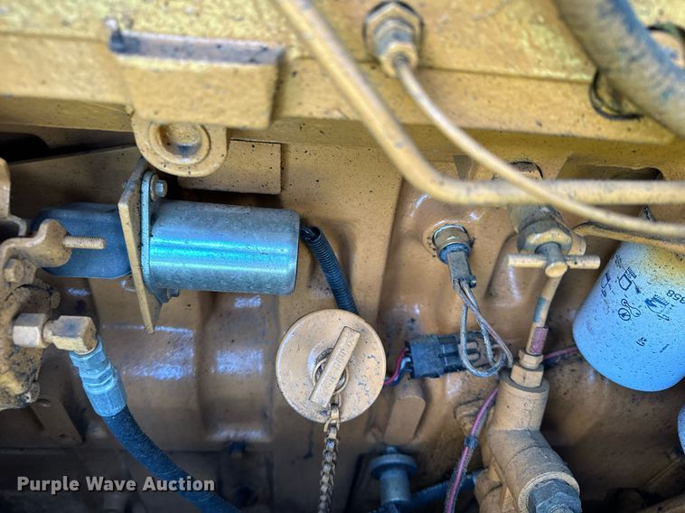 image for item KU9938 1987 Case 1550  dozer