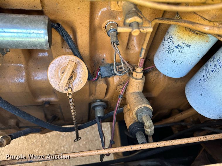 image for item KU9938 1987 Case 1550  dozer