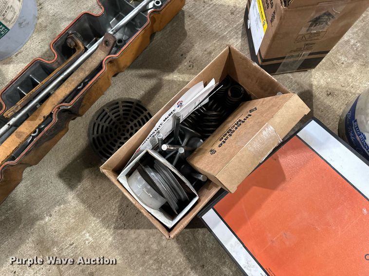 image for item KU9938 1987 Case 1550  dozer