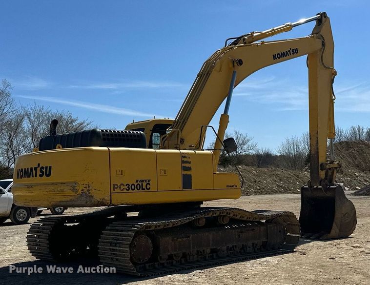 image for item KU9941 2002 Komatsu PC300LC-6  excavator