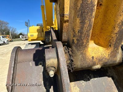 image for item KU9941 2002 Komatsu PC300LC-6  excavator